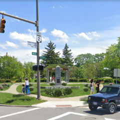 Navarre Park Statue